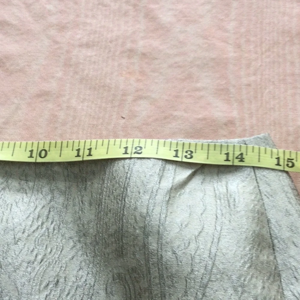Linda Allard Ellen Tracy Skirt size P8 color Champagne lined inside.    #431